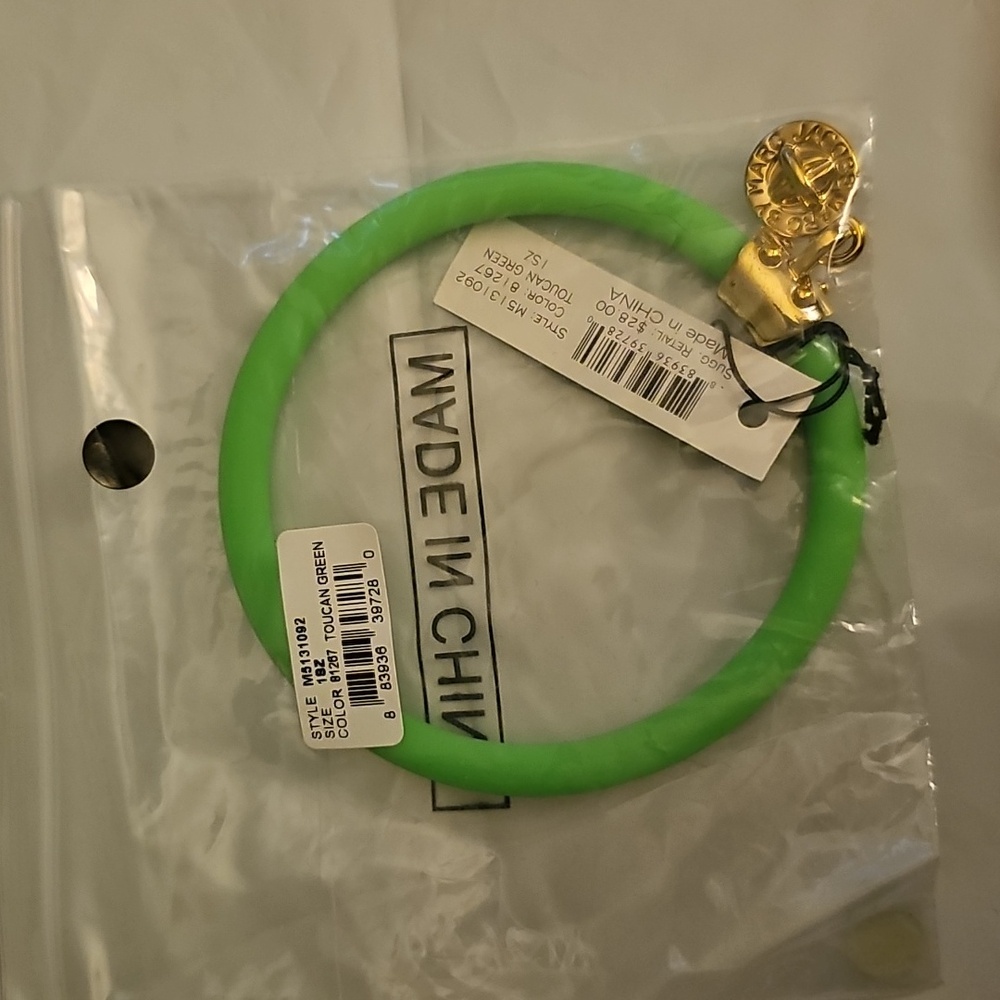 Marc By Marc Jacobs NWT Floro Toucan Green Silicon Bracelet Casual - Picture 3 of 3